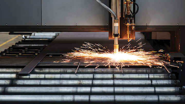 Plasma Cutting AdobeStock 81087931