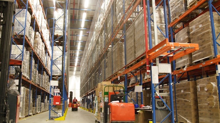 entrepôt DB SCHENKER filtration de l'air Camfil