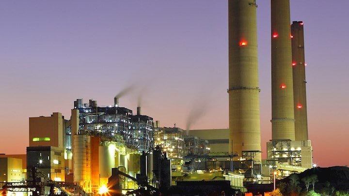 Luftfilter CamGT von Camfil gegen Verschmutzung und Druckspitzen im Heizkraftwerk an der Westküste von Singapur