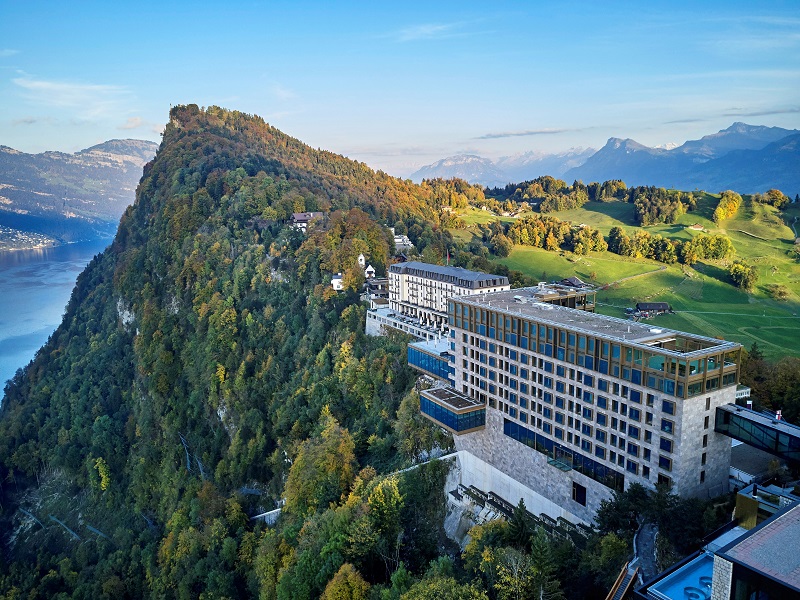 Das Bürgenstock-Resort in der Schweiz ist mit CamVane Wetterschutzgitter von Camfil ausgestattet
