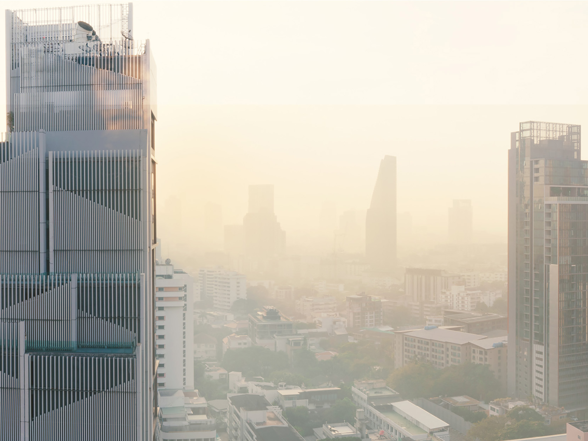 Schadstoffe in der Luft mit Molekularfiltern und Aktivkohlefiltern beseitigen