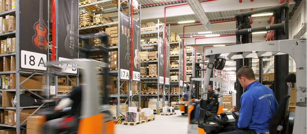 warehouse-3-thomann.jpg