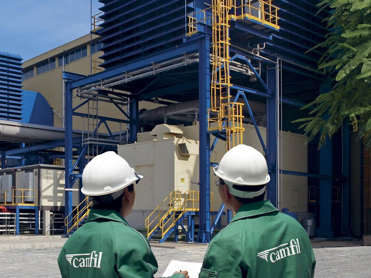 Life Cycle Cost Analysis Two Guys in hardhat at site