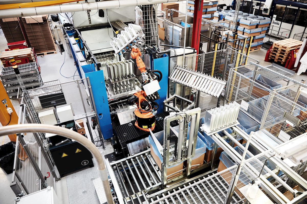 Produktionslinie für Verpackungen bei Sky-Light A/S