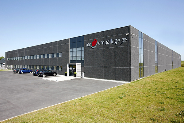 MC Emballage installerede luftrensere i kampen mod store mængder støv på lager