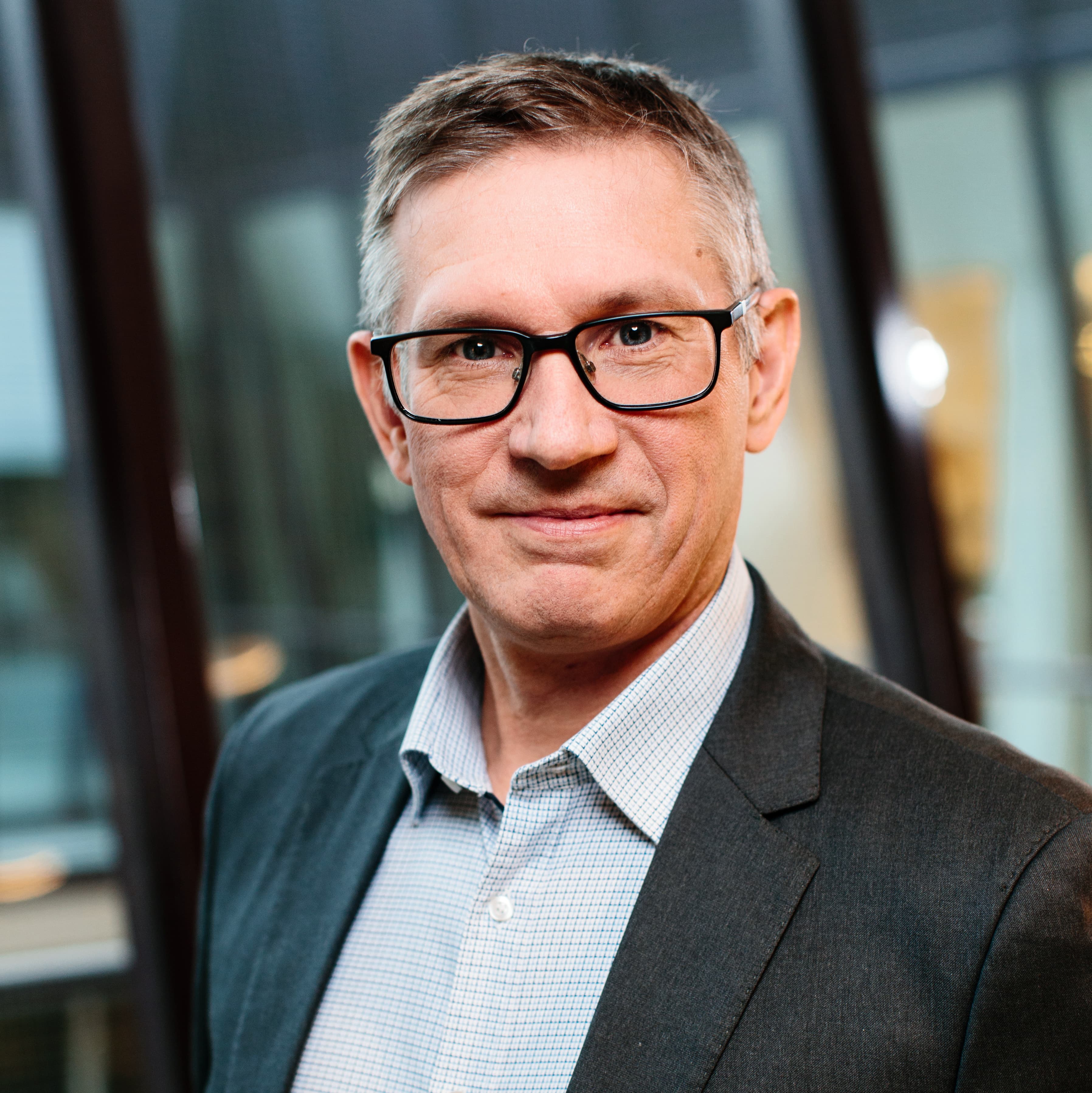Stefan Larsson